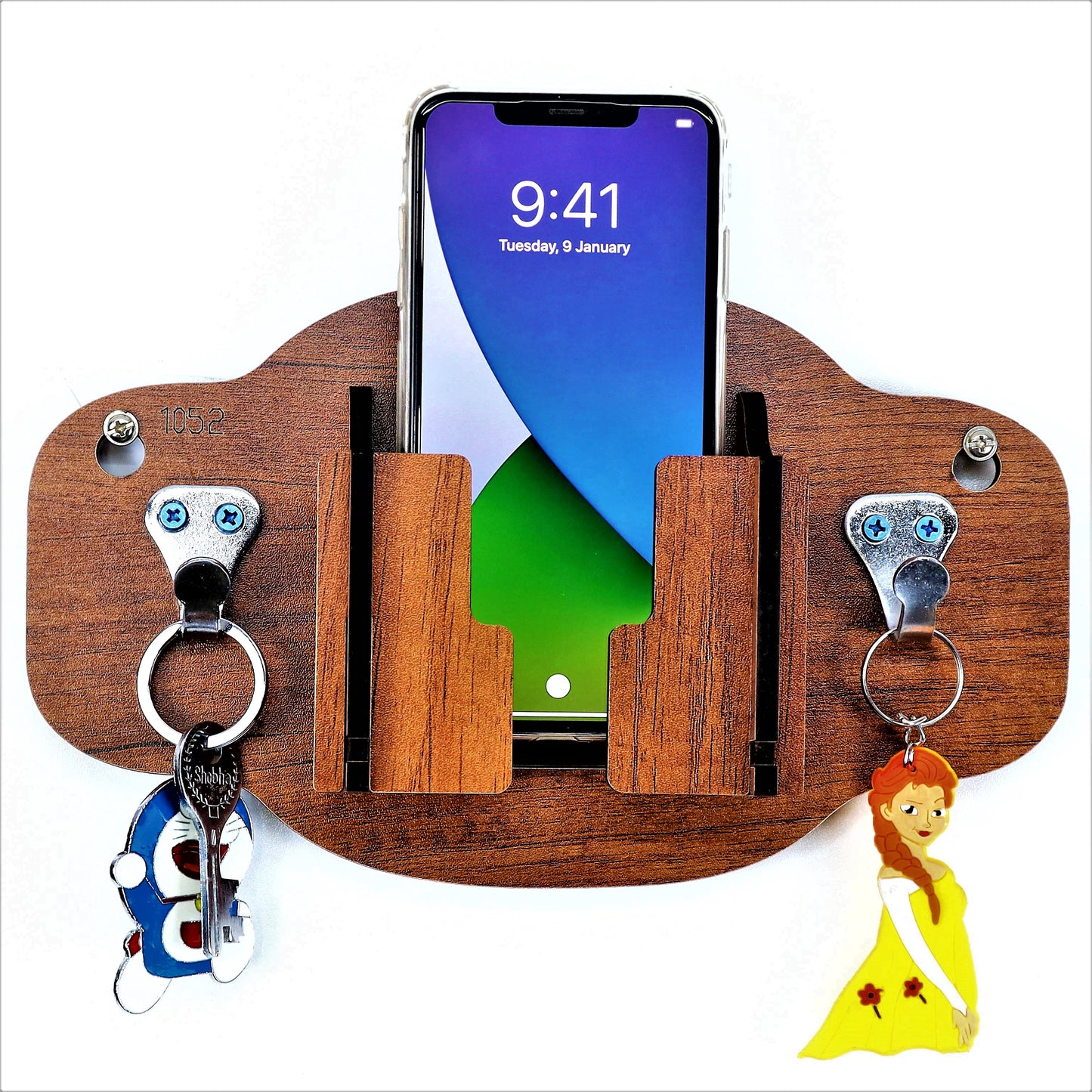 US DZIRE™ 1052 Decorative Key Hanger (Brown) Wood Key Holder