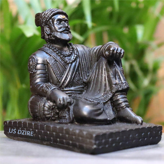 US DZIRE ™ 901 Chhatrapati Shivaji Maharaj Maratha King Statue Decorative Showpiece -  8.5 cm  (Polyresin, Gold, Black)